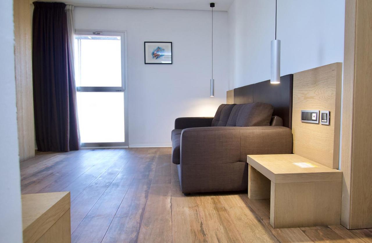 Sv Chrome Hotell Abuja Eksteriør bilde