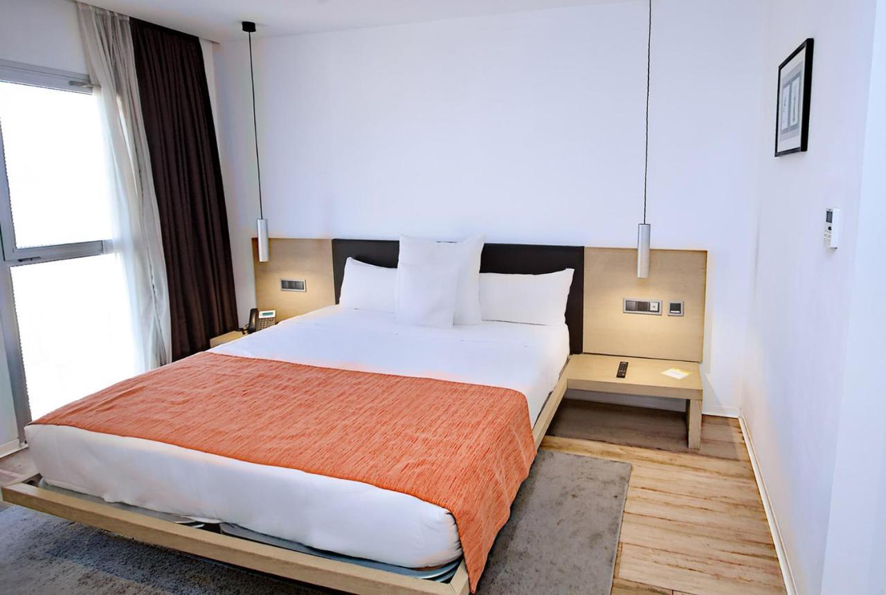 Sv Chrome Hotell Abuja Eksteriør bilde