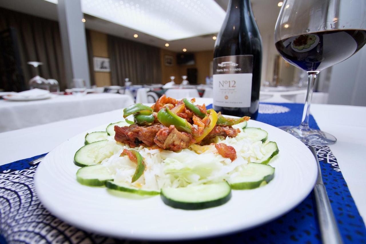 Sv Chrome Hotell Abuja Eksteriør bilde