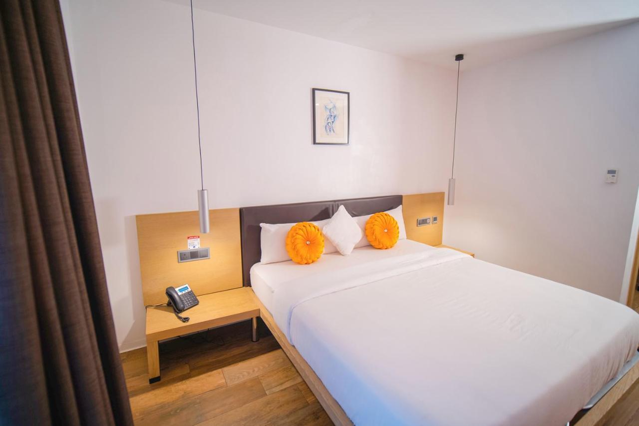 Sv Chrome Hotell Abuja Eksteriør bilde