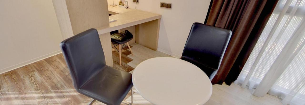 Sv Chrome Hotell Abuja Eksteriør bilde