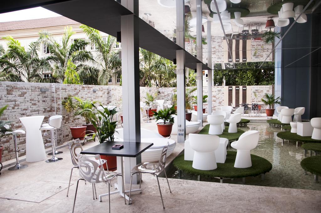 Sv Chrome Hotell Abuja Eksteriør bilde