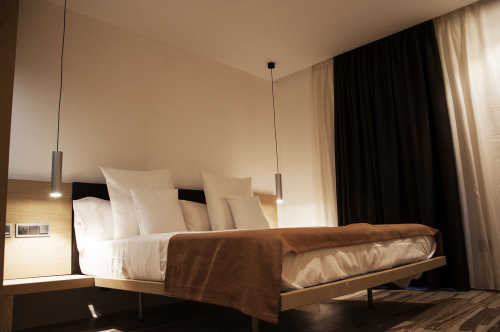 Sv Chrome Hotell Abuja Eksteriør bilde