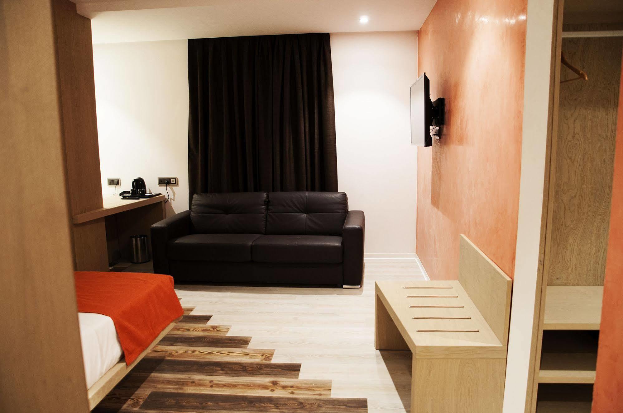 Sv Chrome Hotell Abuja Eksteriør bilde